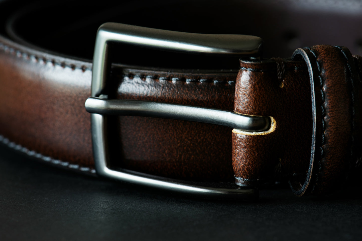 Handcrafted Full-Grain Leather Belt — Classic Buckle